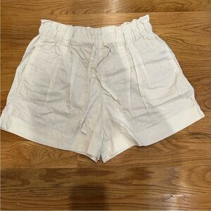 Cream Pull-On Linen Blend Shorts